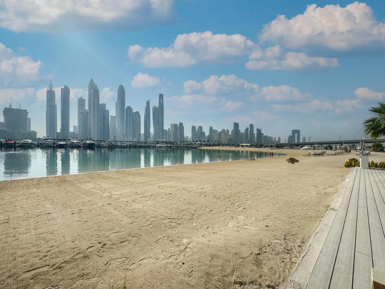 Sleek 1-Bedroom Beachfront Escape In Marina Vista Dubai United Arab Emirates