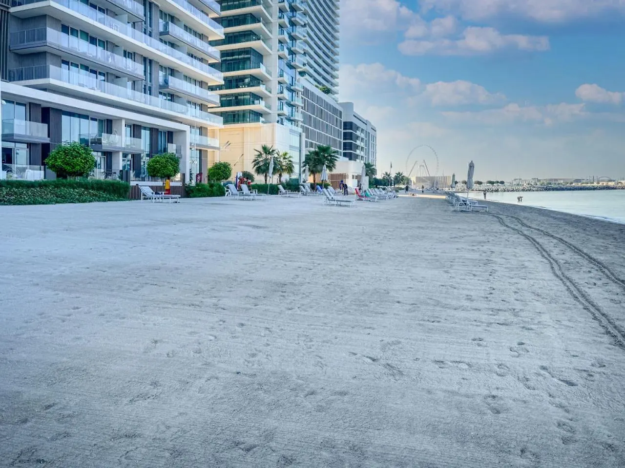 Sleek 1-Bedroom Beachfront Escape In Marina Vista Dubai United Arab Emirates