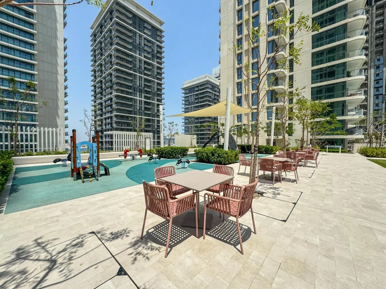 Apartment Sleek 1-Bedroom Beachfront Escape In Marina Vista Dubai United Arab Emirates